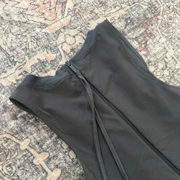 Lululemon Mesh Overlay High-Neck Dress Size 8 Graphite Grey Athleisure - Picture 3 of 6